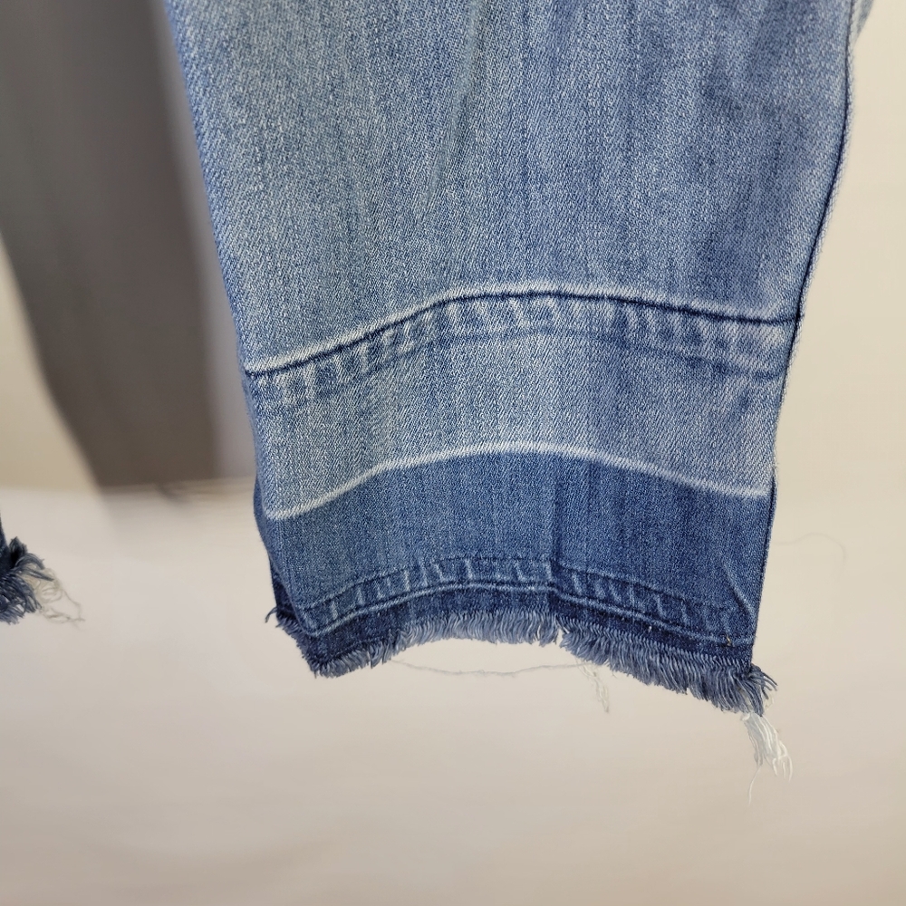 Chicos Wide Leg Crop Button Fly Denim Size 6/0.5 - Picture 2 of 9